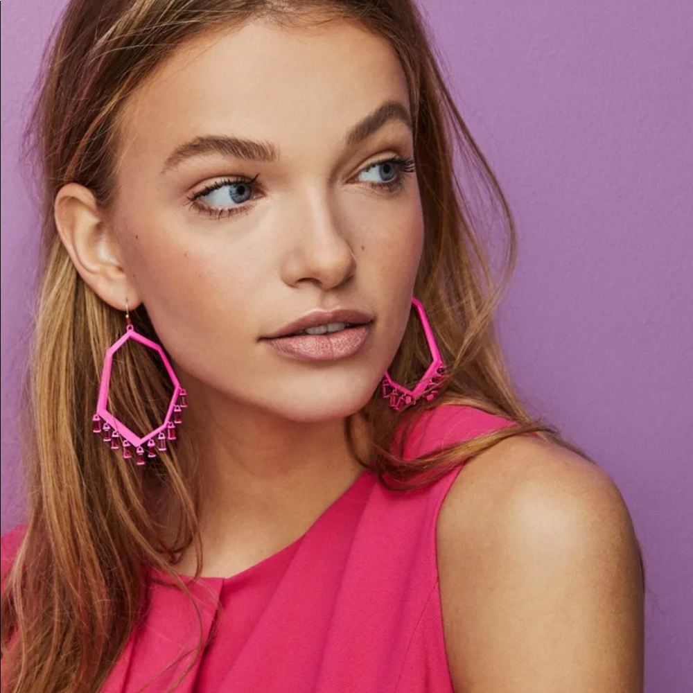 Kendra Scott Thomas Earrings!